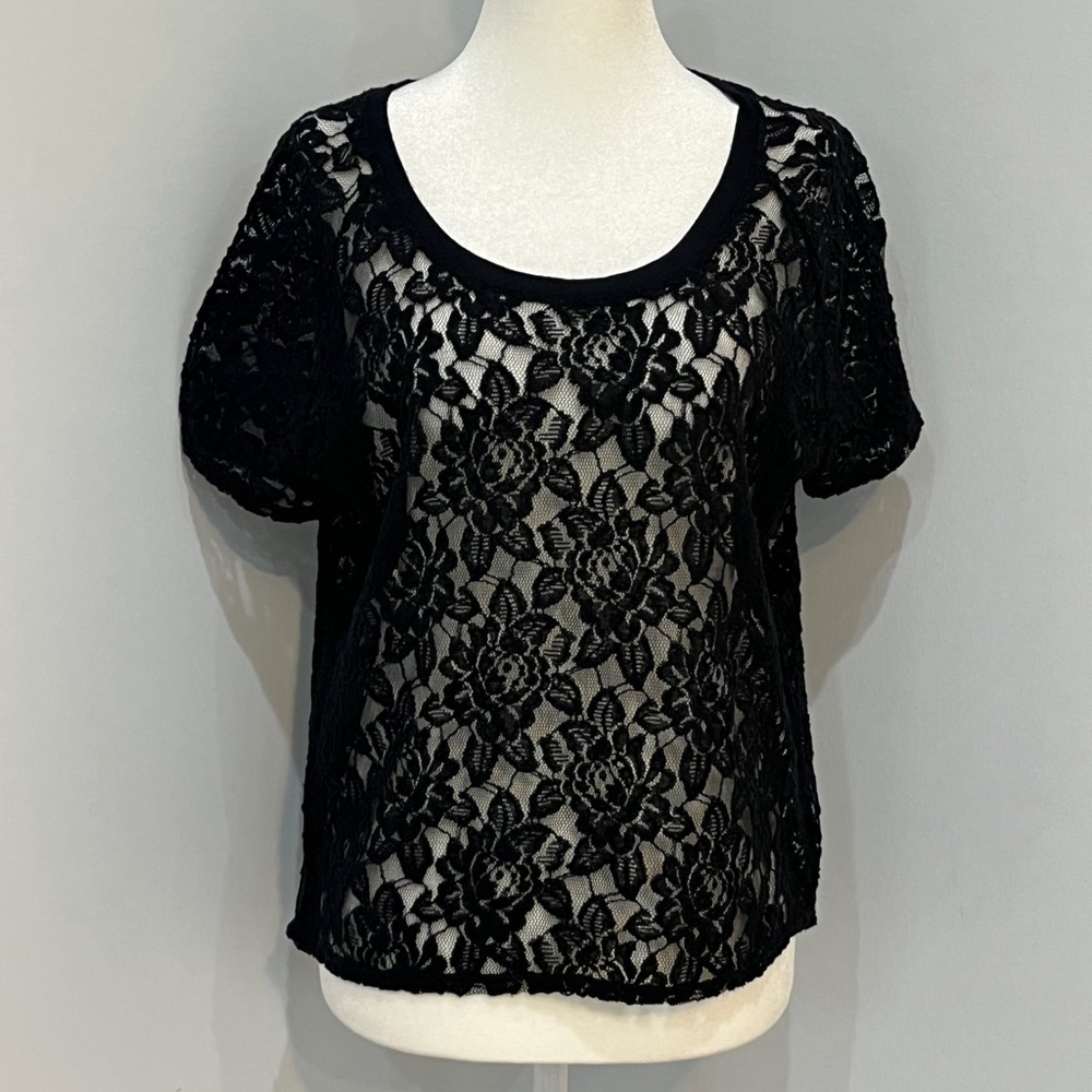 Women’s Express Floral Lace Top